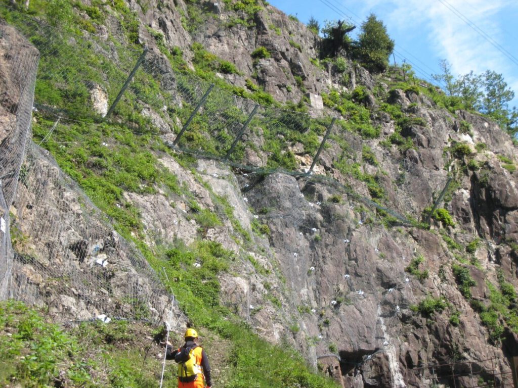 Installation of Rockfall Fences and Barriers over Railway lines